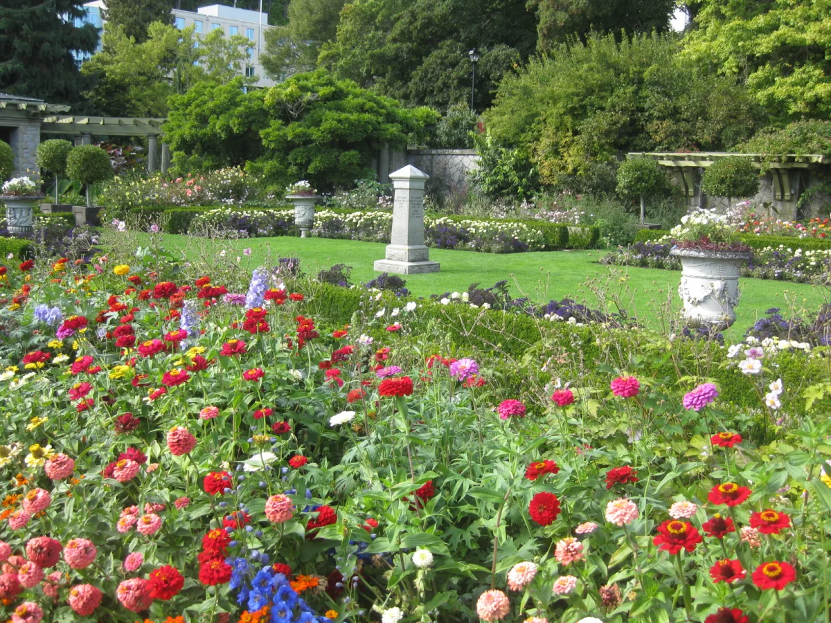 ハトリー城の色鮮やかな花